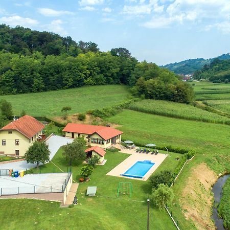 Ruralna Kuca 'Villa Zagorka' Za Odmor Sa Bazenom I Bocalistem Donja Pacetina Esterno foto