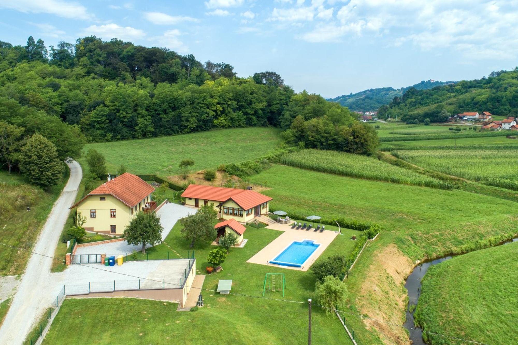 Ruralna Kuca 'Villa Zagorka' Za Odmor Sa Bazenom I Bocalistem Donja Pacetina Esterno foto