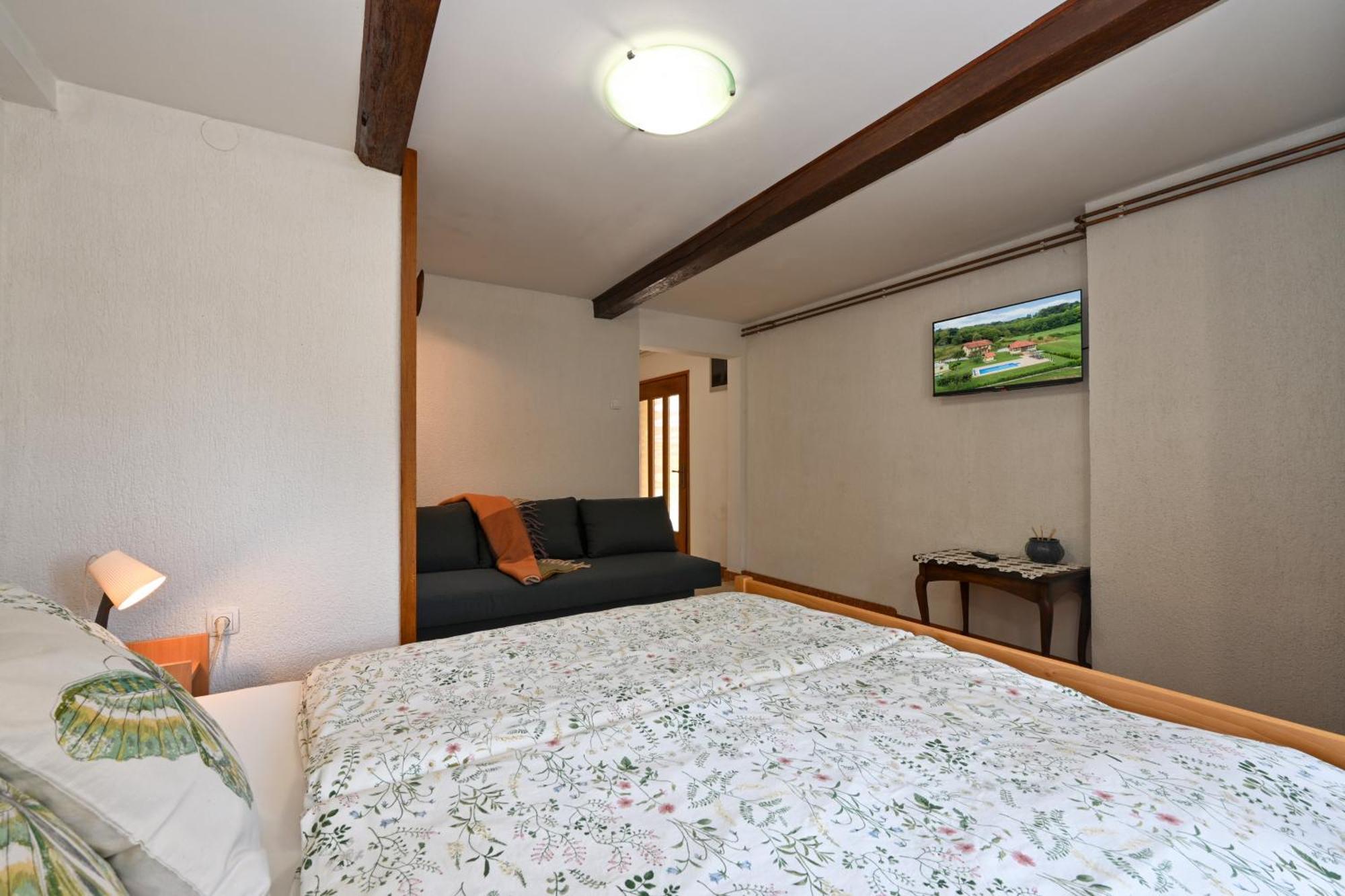 Ruralna Kuca 'Villa Zagorka' Za Odmor Sa Bazenom I Bocalistem Donja Pacetina Esterno foto